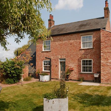 Freya'S Farmhouse Sutton Bonington Exterior photo